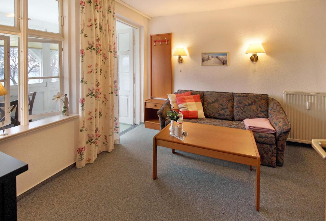Villa Ostseelilie - Appartements Mit Balkon Und Meerblick Sassnitz Exterior photo