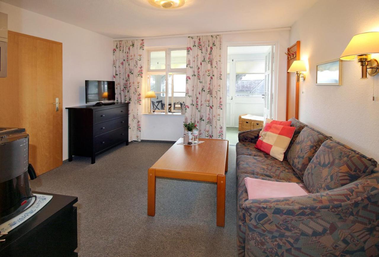 Villa Ostseelilie - Appartements Mit Balkon Und Meerblick Sassnitz Room photo