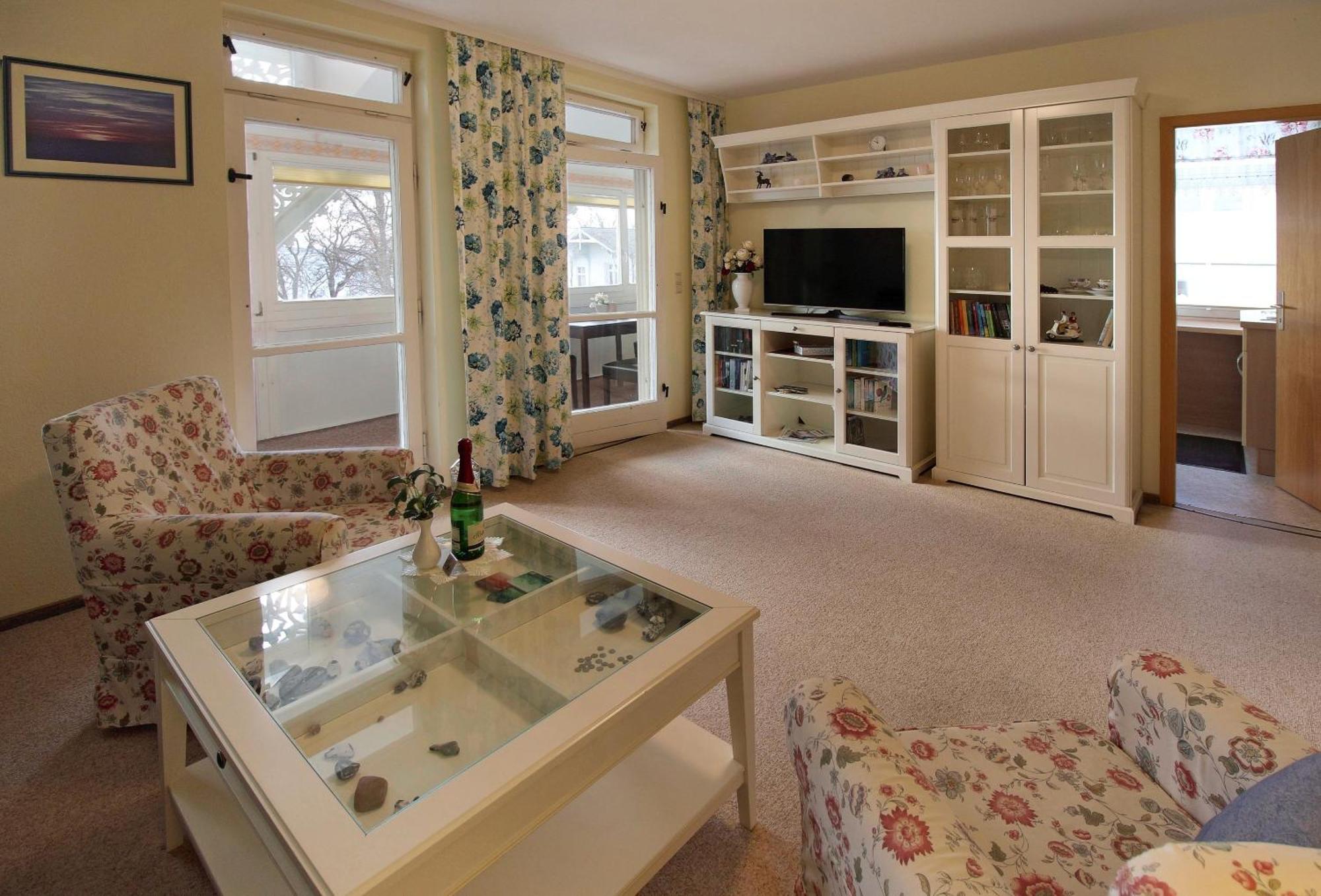 Villa Ostseelilie - Appartements Mit Balkon Und Meerblick Sassnitz Room photo